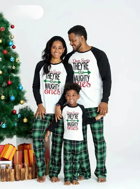 Family Christmas Pajamas set – Green Plaid Pattern 🎄 Daily Delight