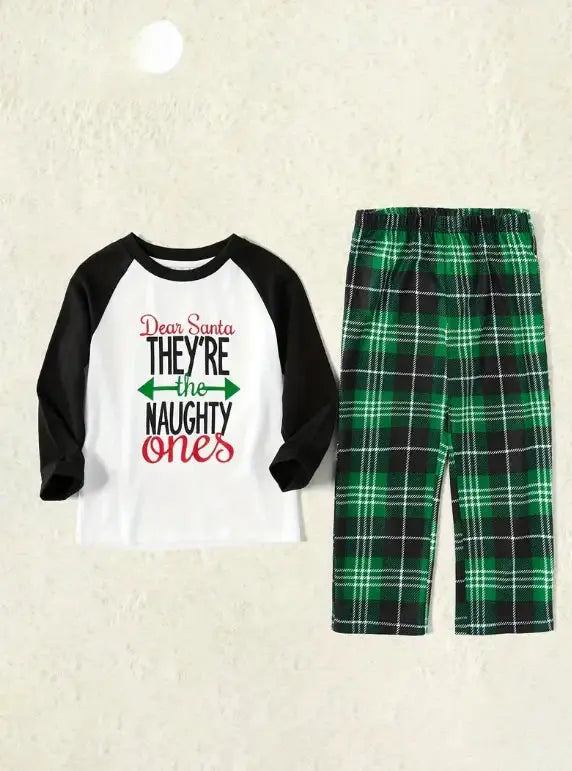 Family Christmas Pajamas set – Green Plaid Pattern 🎄 Daily Delight