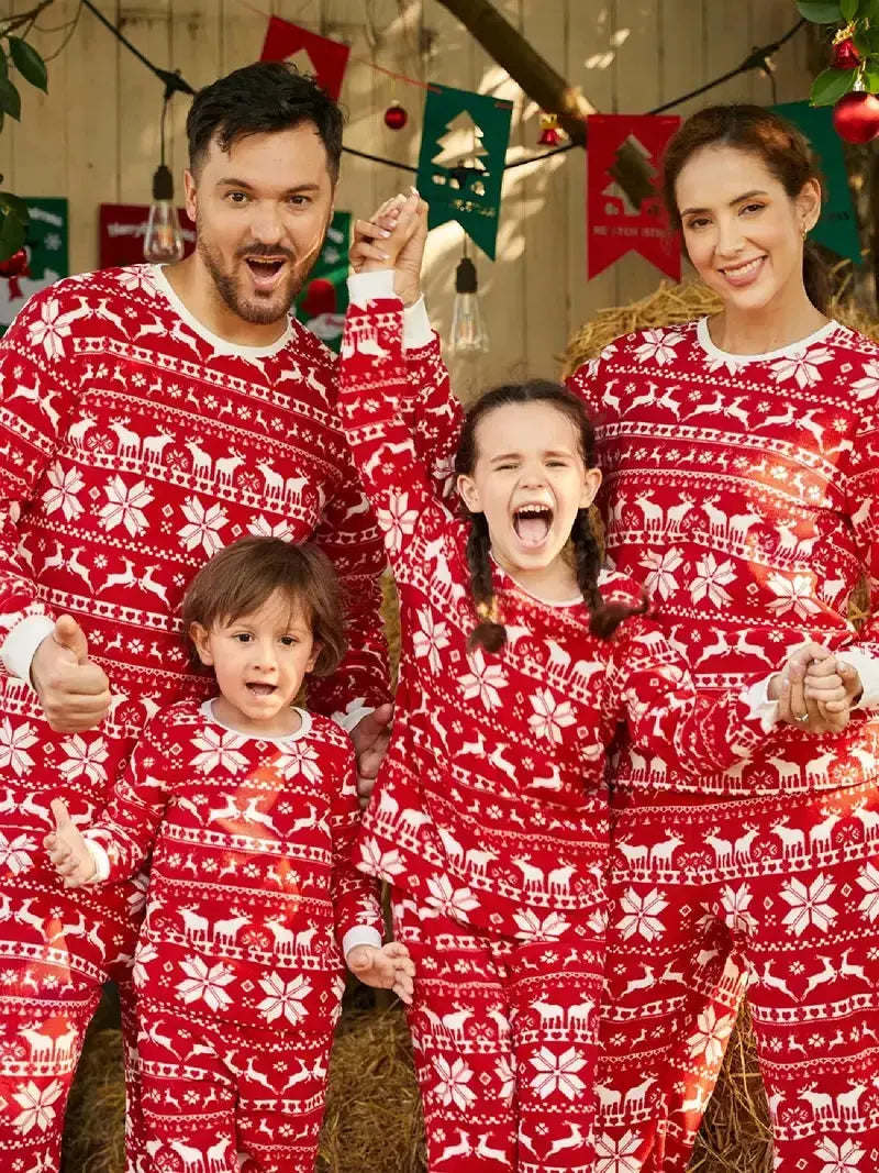 Family Christmas Pajamas set – Traditional Pattern Daily Delight